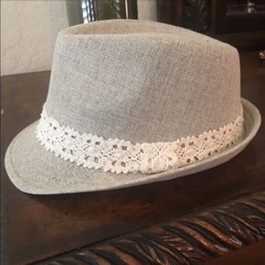 Tan Fedora w/lace